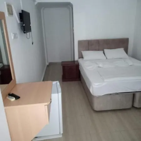 Selina 3* グゼルカミル