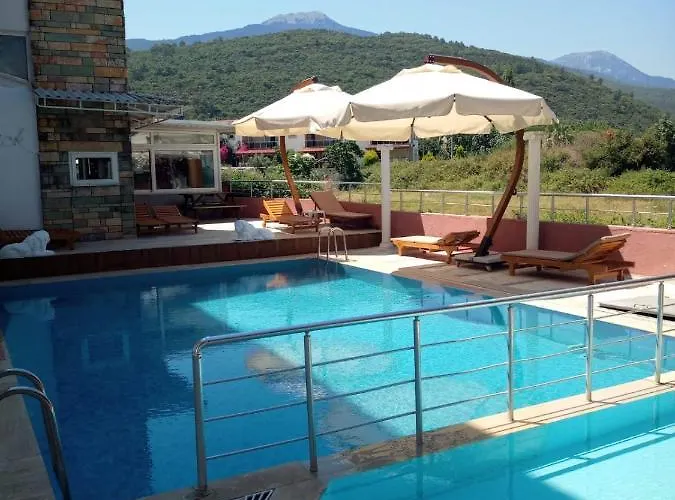 Hotel Selina Guzelcamlı